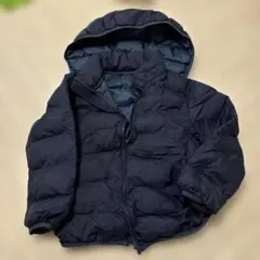 ネイビー フード付き ダウンジャケット ユニクロ
