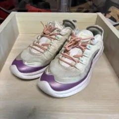 【NIKE】AIR MAX AXIS　22.5cm