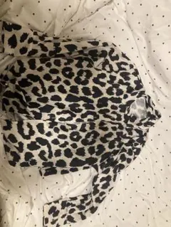【H&M】モノトーン ヒョウ柄 / レオパード柄 長袖シャツ Sサイズ
