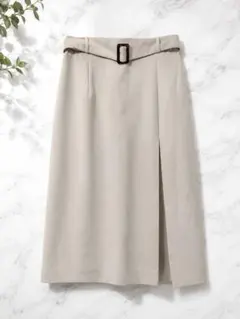 【美品】【Ranan】ベージュタイトスカート　ベルト、ポケット付きのサムネイル