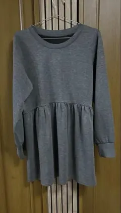 インナーカットソー