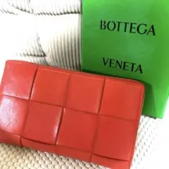 ボッテガヴェネタ イントレチャート カセット ラウンドファスナー　長財布