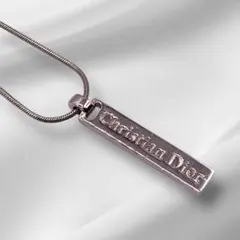 人気　Dior ディオール　プレート刻印　シルバー　ネックレス