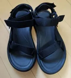 Teva スポーツサンダル ブラックのサムネイル