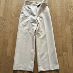 ZARA ベージュパンツ　S