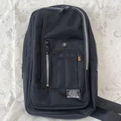 【美品】アルファ　メッシュ素材 ブラックボディバッグ　ポケット多数あり！