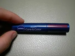 ニベアリッチケアカラーリップクリーム（大人のボルドー）のサムネイル