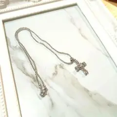 ネックレス クロス シルバー系 キラキラ 美品