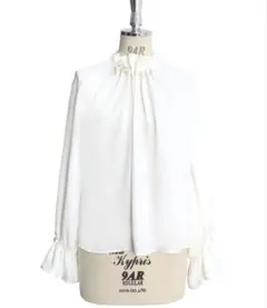 ウエーブタックパール　デザイントップス長袖ブラウス