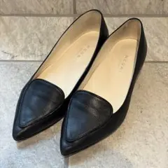 【美品】REGAL レディース　ポインテッドトゥ　パンプスのサムネイル