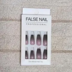 SHEIN ピンクと黒のグラデーション ネイルチップ