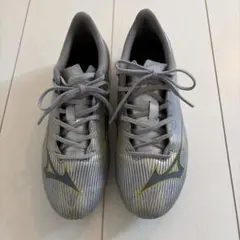 Mizuno サッカースパイク シルバー ALPHA 23cmのサムネイル