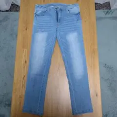 新品未使用 メンズ デニムパンツ ライトブルー Lサイズ ストレッチのサムネイル