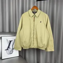 ベージュ ナイロンジャケット ロゴ刺繍