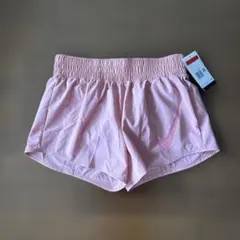 新品未使用タグ付き　Nike ピンク ショートパンツ