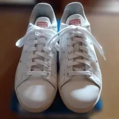 スタンスミス スニーカー