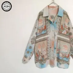 デザインシャツ　アートデザイン　スカーフ柄　くすみカラー　レトロ　白　開襟　長袖