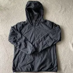 ユニクロ　ブラック ナイロン（フリース）ジャケットXL