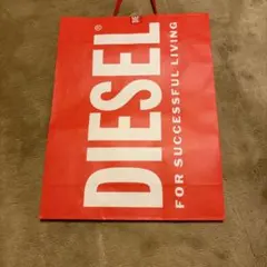 DIESEL 赤 ショップ袋 42❌30❌10　１枚　お値下げ不可のサムネイル