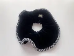 アレクサンドルドゥパリ　シュシュ　ベロア　ヘアゴム 黒白チェック