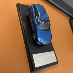 Mazda cx3 ケース入り　ミニカーのサムネイル