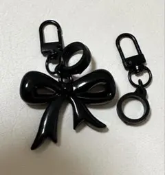【新品未使用】黒リボン　キーホルダー
