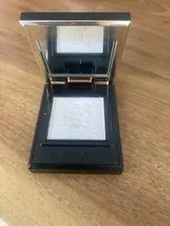 SUQQUモノルックアイズ　Ｌ-02
