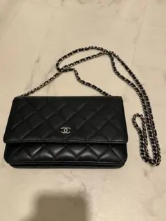 CHANEL ラムスキン チェーンウォレット シルバー金具のサムネイル