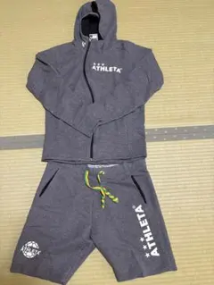 ATHLETA フード付きジャケットとショートパンツ セット
