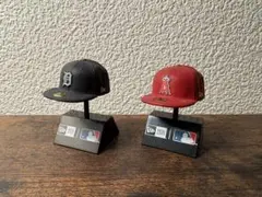ガチャガチャ　NEWERA MLBキャップトイ