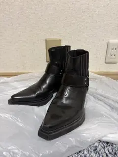 【最終価格】ZARA ザラ ブラックレザーブーツ