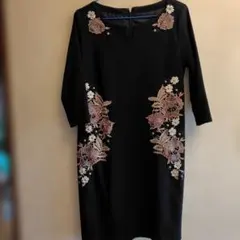刺繍ワンピース