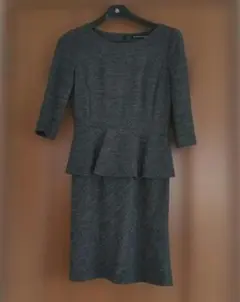 Strawberry Fields グレー ペプラム ワンピース