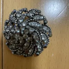 シルバー クリスタル ブローチ