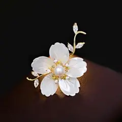スワロフスキー淡水真珠貝殻桜ブローチジルコンパール花コサージュ入学式卒業式結婚式