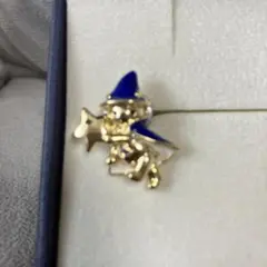 ヴァンドーム青山　クマ　ピンバッジのサムネイル