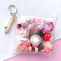ガチャ詰め　ポーチ　スイーツ　ピンク　かわいい　デコパーツ