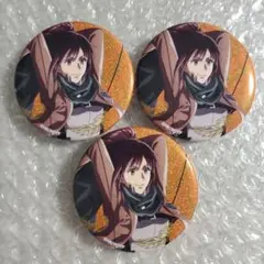 進撃の巨人　バンダイナムコ　グリッター缶バッジコレクション　サシャ　3つ