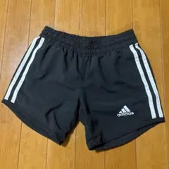週末限定値下【キッズ120】adidas ブラック ショートパンツ
