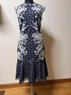 タダシショージ アイリス刺繍 膝丈ワンピース サイズ10 - メルカリ