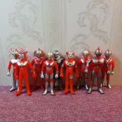 ウルトラマン 、足裏 成型有ソフビ 9体 セット