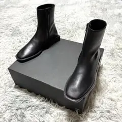 【美品】BALENCIAGA BB LOGO SIDEZIP BOOTS35.5のサムネイル