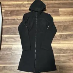 Lululemon ジャケット ブラック　黒　レディースのサムネイル