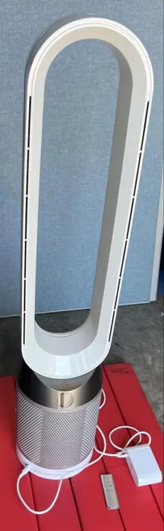 ダイソン　空気清浄機能付き扇風機　TP04 ジャンク扱い ダイソン 空気清浄機能付き扇風機 タワーファンピュアクール