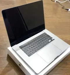 MacBook Pro 16 inch i7 16GB 512GB 2019