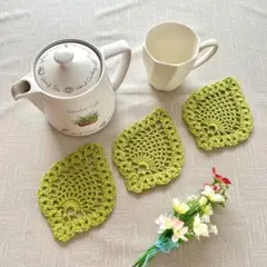 葉っぱ　手編みドイリーコースター茶托ガーランドアップリケ　3枚　ハンドメイド