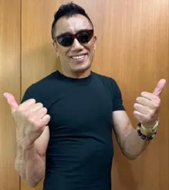 お得ダブルセット 長渕剛さん NEW 本物 ブラック&ホワイト2連 数珠