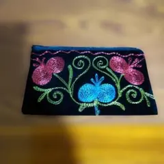 ウズベキスタン　スザニ刺繍ポーチのサムネイル