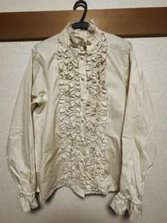 スタンドフリルブラウス