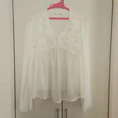 未使用　ホワイトレース長袖ブラウス